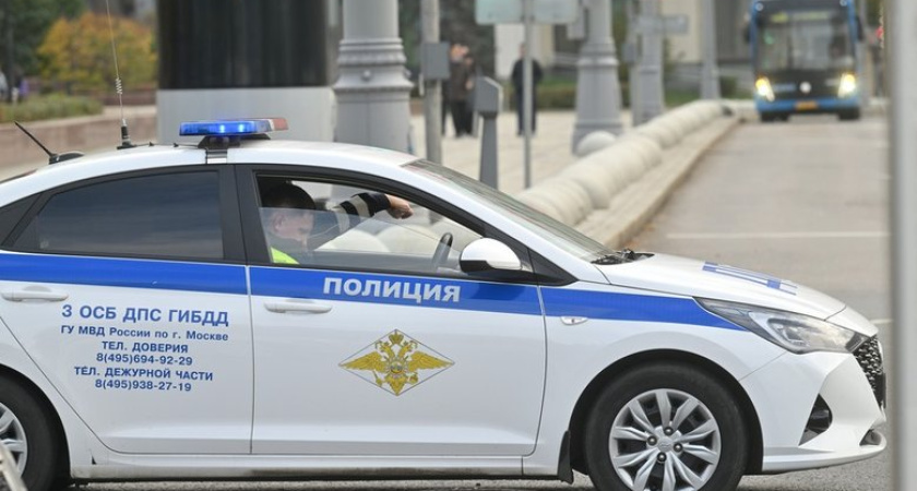 В Таганроге водитель сбил троих пешеходов, включая 12-летнего ребенка, и скрылся