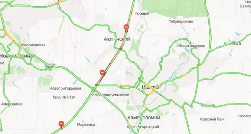 «Шакман» протаранил мост на М-4 «Дон»: водитель погиб, образовалась 15-километровая пробка