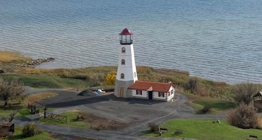 Маяк под Таганрогом восстал из пепла за 2 месяца: сделали прочнее и огнеупорным