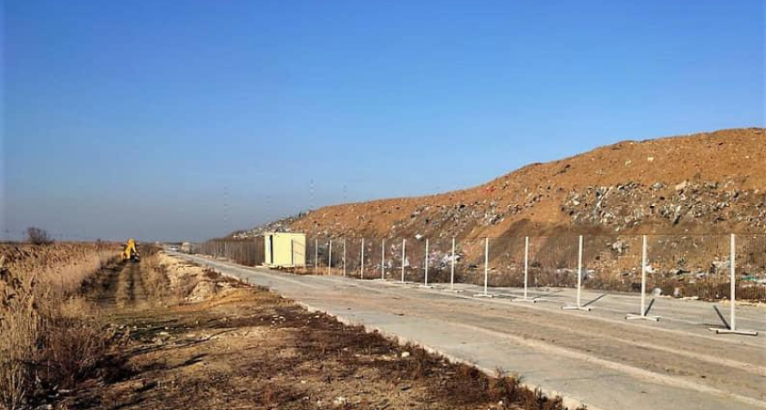 Полигон в Семикаракорске опечатали за слив опасных отходов в котлованы без защиты