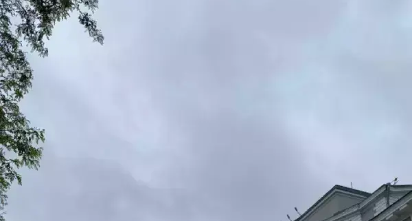 Выбитые окна в детсаду и сгоревшие 100 метров: ростовчанам компенсируют ущерб от атаки БПЛА