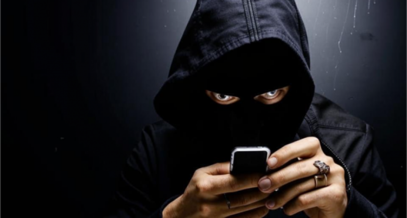 «Вам положена выплата, приходите в кабинет №...» — новая схема мошенников опустошает счета ростовчан