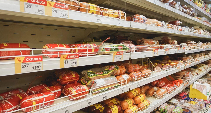 Говядина, курица и колбаса: что подорожало в Ростовской области за неделю