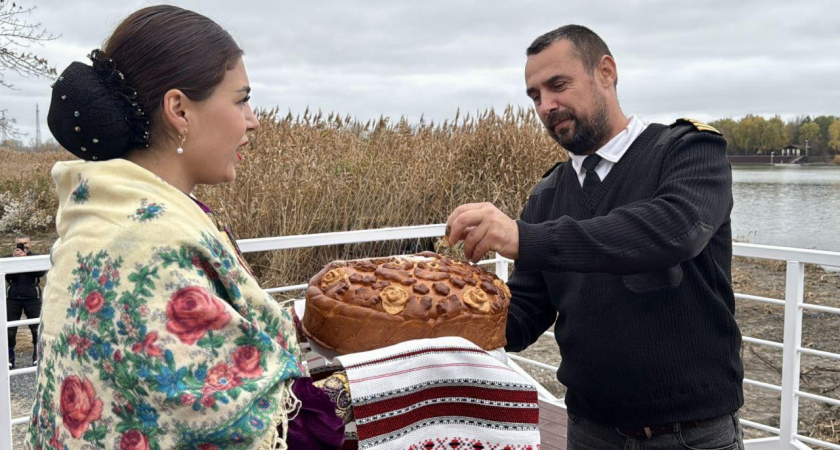 «Валдай» пошёл по Дону: пятый понтон связал Ростов со Старочеркасской, следующий — Пухляковская