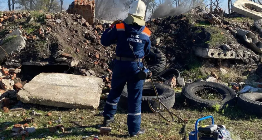 80 пожаров за неделю: в Ростове склад горел 6 часов, есть погибший