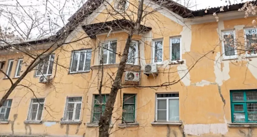Два аварийных дома в Ворошиловском районе снесут за счет бюджета после отказа жильцов