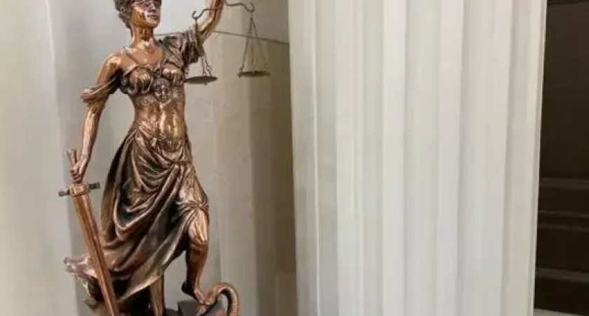 Инженер допустил рабочего в 3,4-метровую траншею без крепления: обвал грунта и уголовное дело