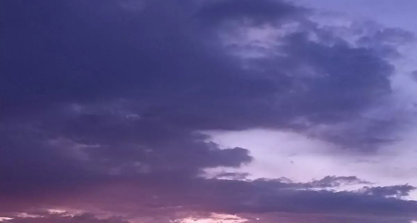 БПЛА взорвался на улице Луначарского в Миллерово: повреждено здание «Донэнерго» и спецтехника