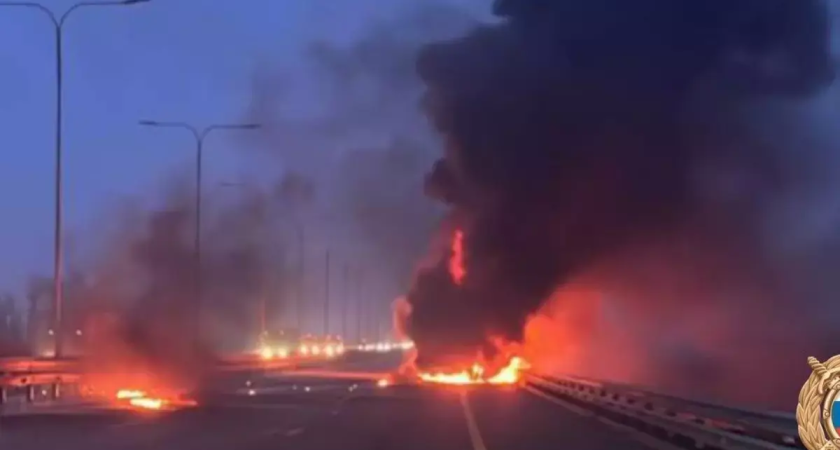 Металлический предмет с фуры поджег грузовик на М-4: виновник скрылся с места ДТП