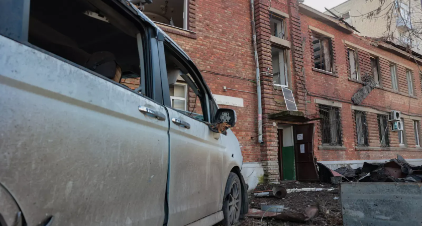 Три погибших и режим ЧС: ночная атака дронов разрушила дома в Таганроге