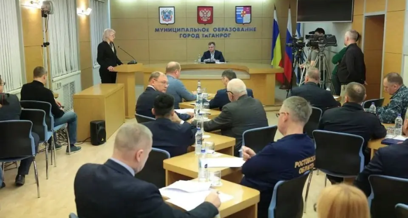 Слюсарь пригрозил наказанием за съемку последствий атаки дронов на Таганрог