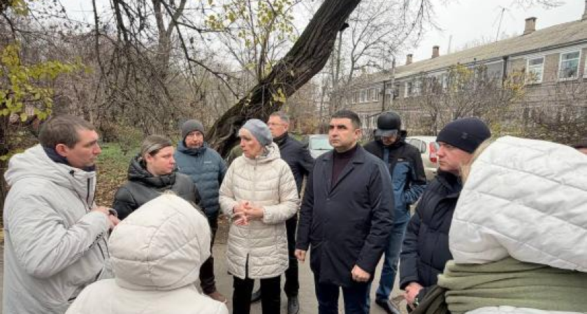 Таганрог расширил зону ЧС после удара дронов: сгорел дом, разрушено общежитие техникума