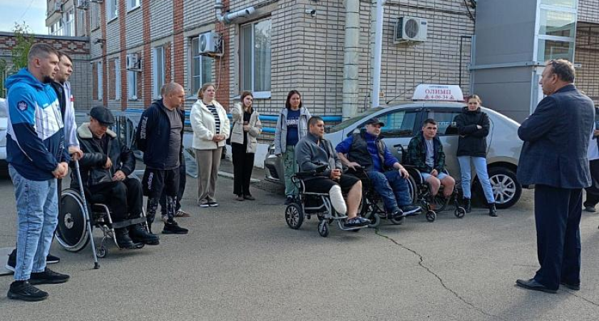 Тяжело раненные ветераны СВО учатся водить за 54 дня обучения