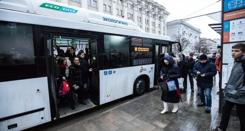 «Вы неправильно поняли»: глава Ростова отчитал чиновника за скандальный проект о сокращении маршрутов