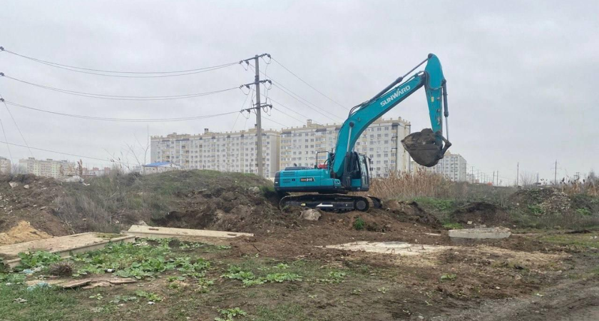 78 тысяч тонн мусора: в Таганроге начали расчищать гигантскую свалку на Чучева