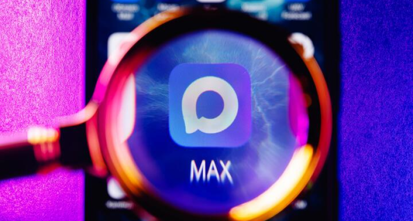 «Ловит даже на парковке»: мессенджер MAX завис по всей России — сообщения не доходят по 10 минут