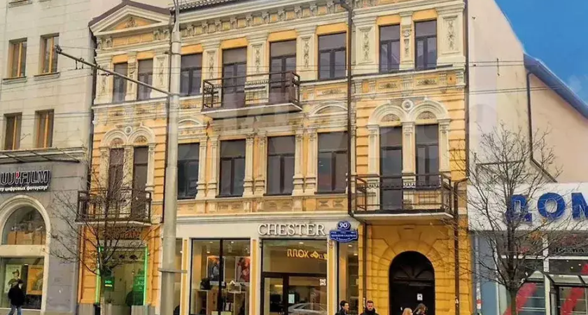 Особняк 1890 года с лепниной на Большой Садовой продают за 56 млн рублей