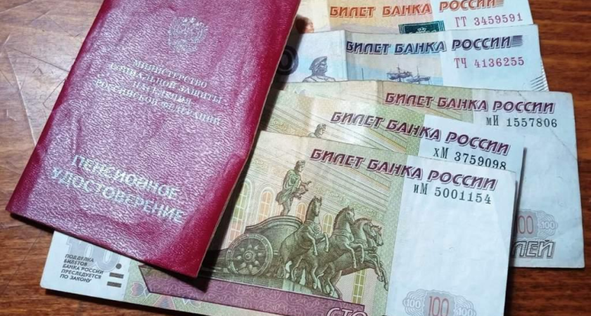 Пенсионеры получат январскую пенсию в декабре: две выплаты сразу