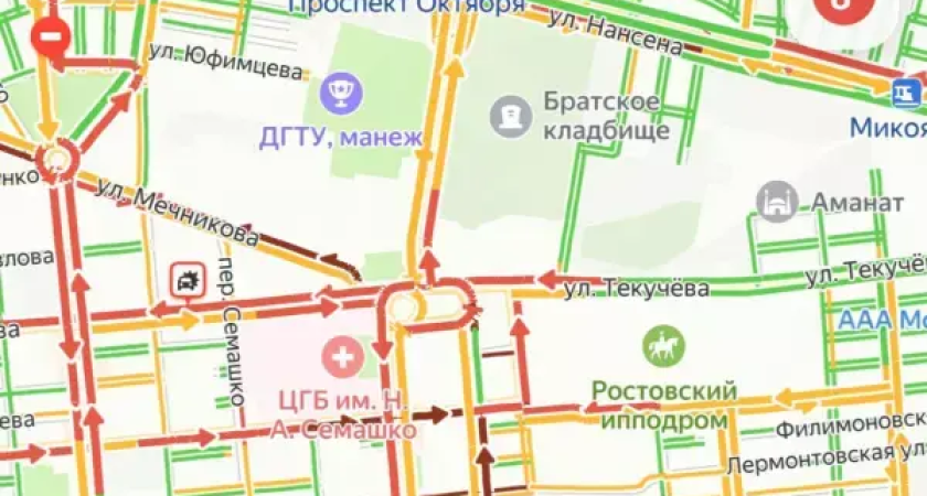 Метель парализовала Ростов: 8-балльные пробки совпали с часом пик