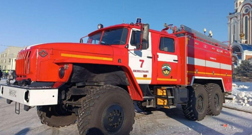 12 пожаров за сутки: в Хабаровске горели дома и склады