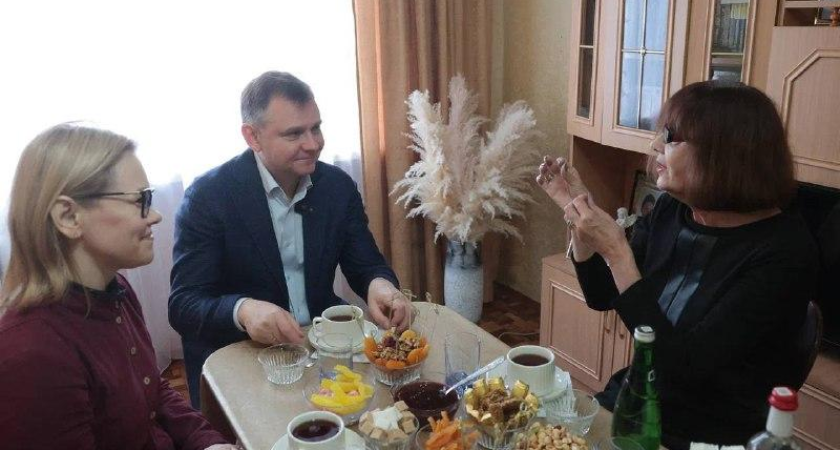 Губернатор посетил мать близнецов-героев, погибших в одном бою на СВО