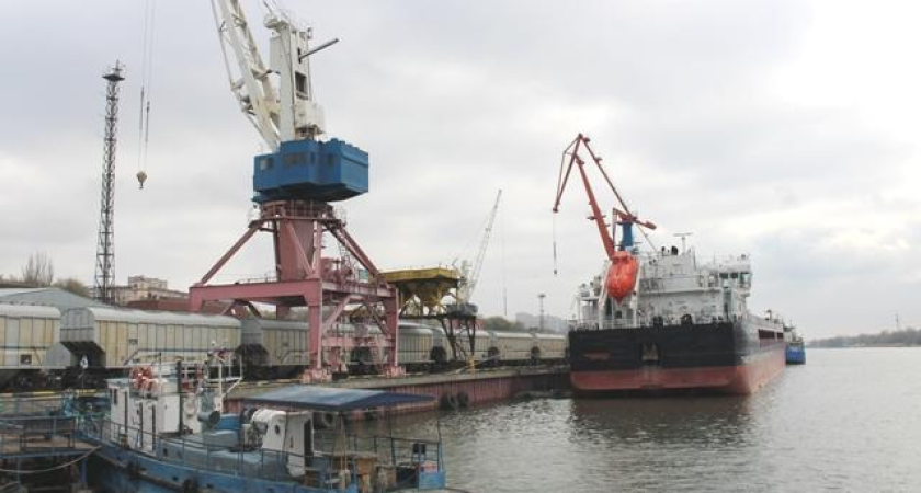 Механик из Болгарии попался на контрабанде 13 тонн топлива в Ростове