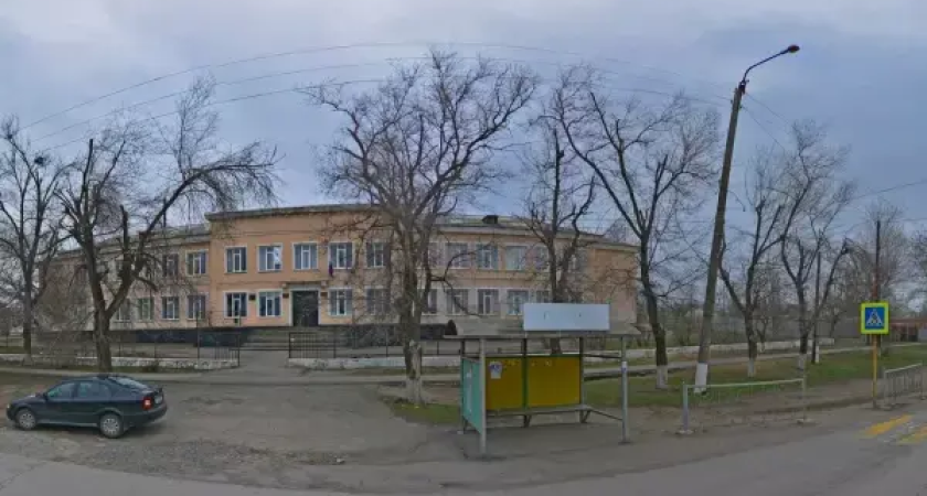 «Учились в верхней одежде»: школу №2 в Красном Сулине закрыли на 2 дня из-за аномальных холодов в классах