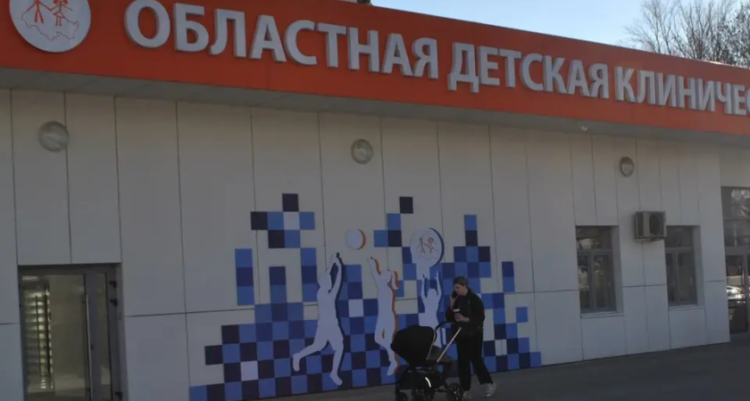 Иконка с шурупом и арахис: 101 опасный предмет достали ростовские врачи из тел детей за год