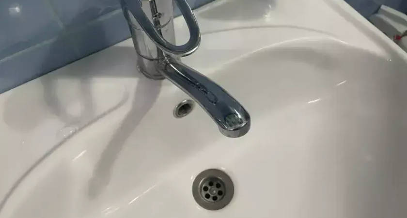 Порыв на Ивановской оставил 50-тысячный город без воды до 17:00 — министр ЖКХ