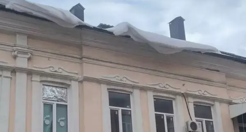 Морозы и сосульки-убийцы: режим ЧС в Ростове продлен до 4 февраля после госпитализации горожанки