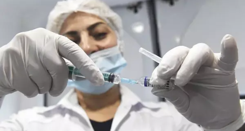 «Стратус» атакует: новый штамм XFG обнаружен у 99% заболевших коронавирусом в России