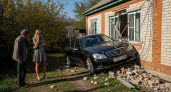 Дочь главаря кущевской банды Цапка на Mercedes протаранила дом: семья выплатила компенсацию
