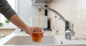 Ростовчанам объяснили, почему из кранов течет ржаво-коричневая вода после 15 октября