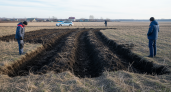 Чёрные копатели уничтожили 765 кв. м плодородной земли в Сальском районе, вырыв рвы