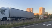 В жару большегрузы в Ростовской области смогут ездить только ночью
