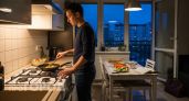 Перестаньте портить вкус блюд: узнайте правильный порядок обжарки лука и моркови для идеальной зажарки