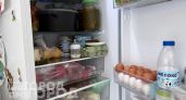 Забудьте про лед в морозилке: мастер по ремонту показал простой трюк для идеальной работы холодильника