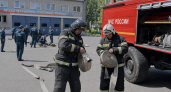 120 спасателей за сутки потушили 11 пожаров и ликвидировали ДТП в Ростовской области