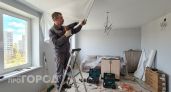 Хватит гадать с очередностью ремонта: эксперт объяснил почему потолок и обои нужно делать именно так