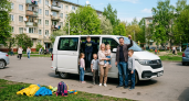 Десять многодетных семей Дона получили микроавтобусы в День многодетных
