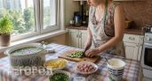 Выкинула рецепт окрошки на квасе из своей книги: теперь делаю только грузинскую версию с ореховой заправкой