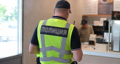 В Ростове-на-Дону пресекли нелегальный бизнес мигрантов в заведении быстрого питания