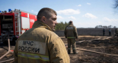 За сутки в Ростовской области потушили 14 пожаров и выезжали на ДТП