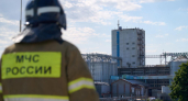 В МЧС назвали причиной едкого запаха в Зернограде возгорание зерна на складе