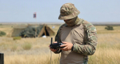 Новобранцы войск беспилотных систем отрабатывают пилотирование на симуляторах и полигоне