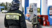 После возгораний на Дону сгорели машины и склад на 350 квадратных метрах
