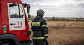 После атаки БПЛА в Ростовской области загорелась трава, над регионом сбили 50 дронов
