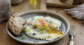 Добавьте этот копеечный продукт в сковороду: яичница станет вкуснее, чем в лучших ресторанах вашего города