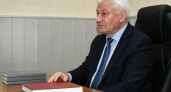 Глава Ремонтненского района Анатолий Пустоветов объявил об уходе после 13 лет работы