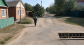 Бросил машину и побежал: в Миллерово инспекторы силой задержали водителя без прав